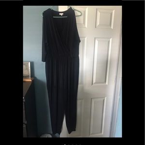 Women’s jumpsuit Sz XL.